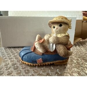 1997 Enesco Calico Kittens You're Good For My Sole Figurine 314544 Duck Boot